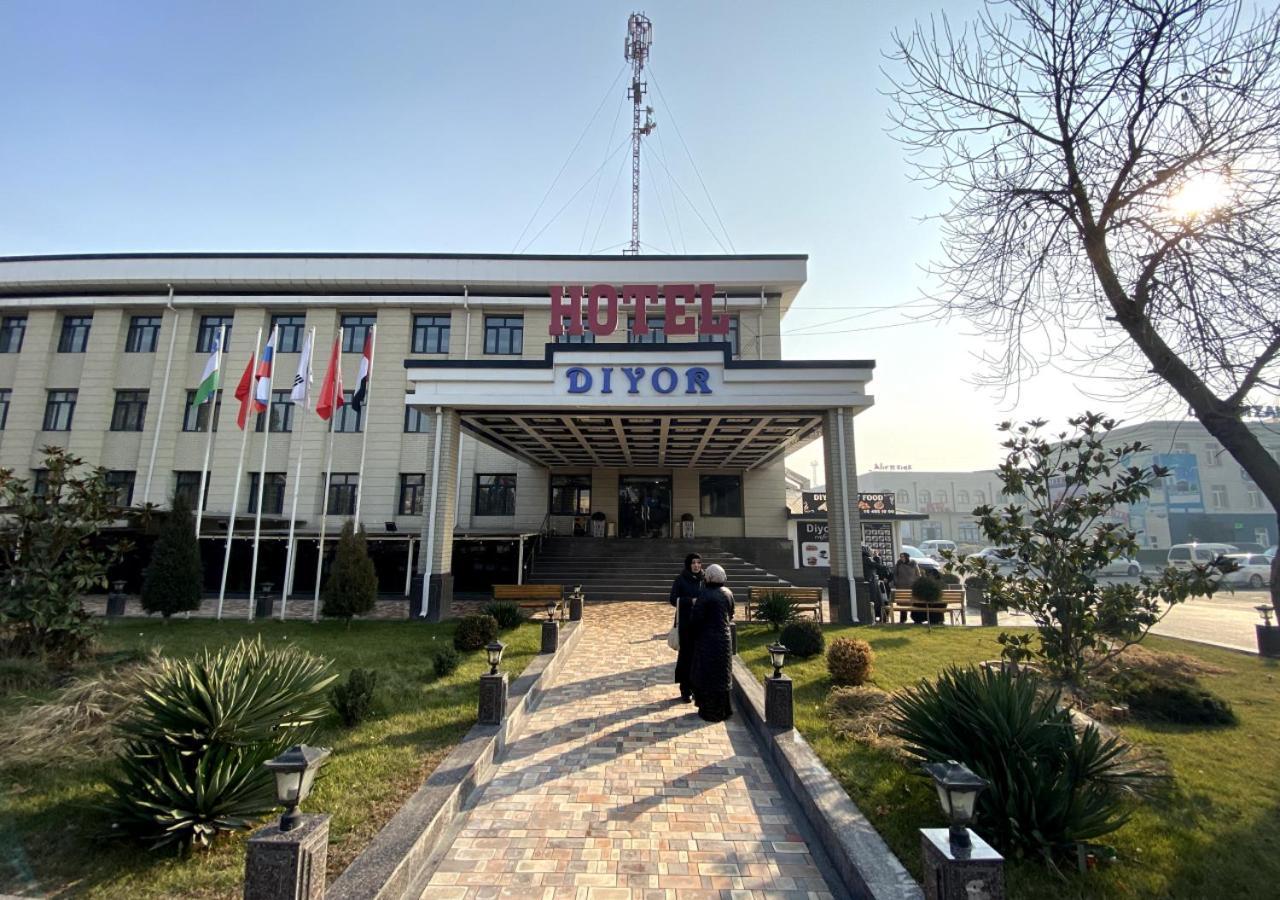 Diyor Hotel Marghilon Exterior photo
